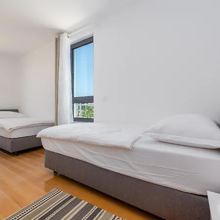 Bingo Borik Apartamento *